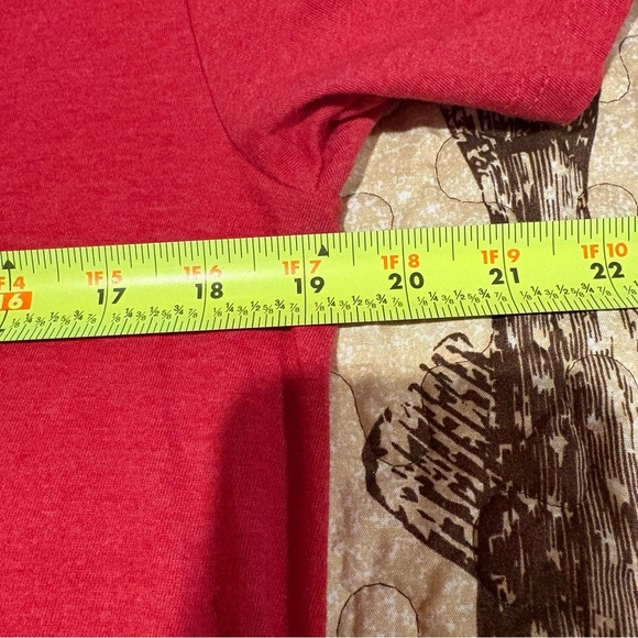 Mommy Shark Red T-Shirt by Duckco size M - Picture 5 of 8